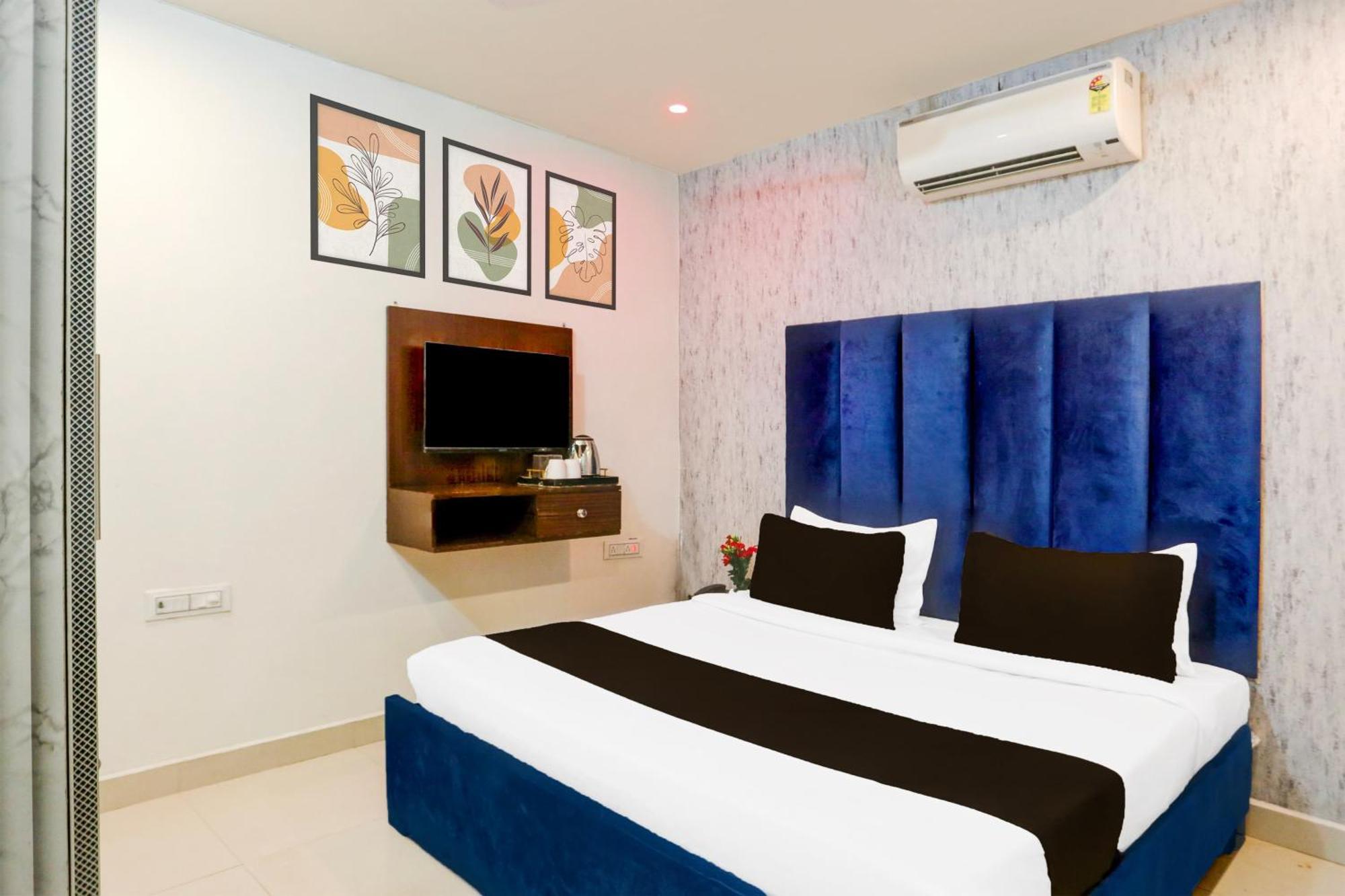Super Collection O Roop Vihar Rohtak Formerly Hotel Maha ภายนอก รูปภาพ
